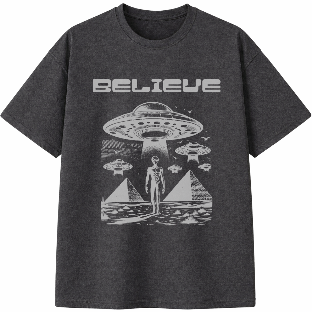 Alien Graphic T-Shirt